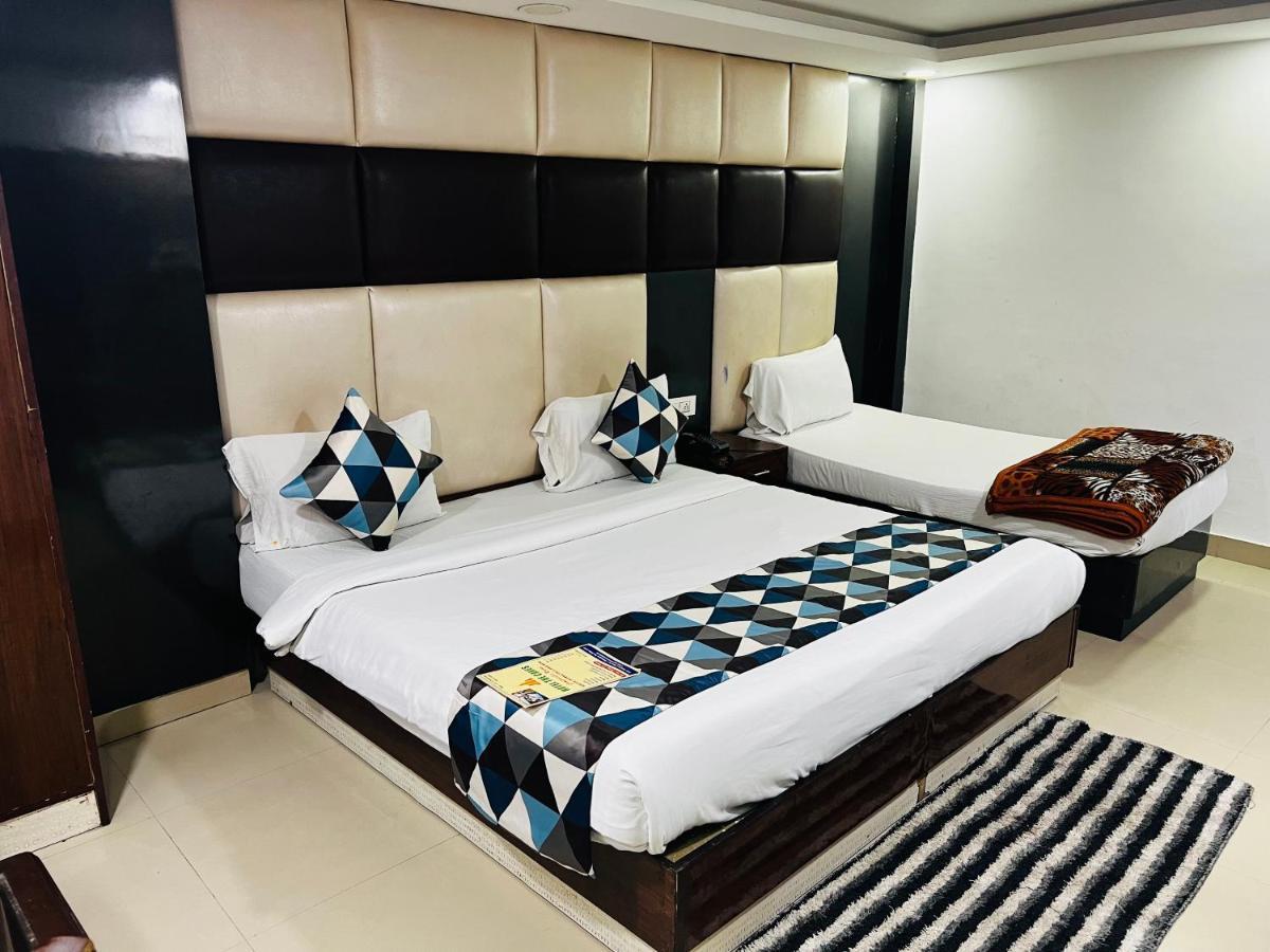 Krone A Family Near Igi Airport Delhi Hotel 4*